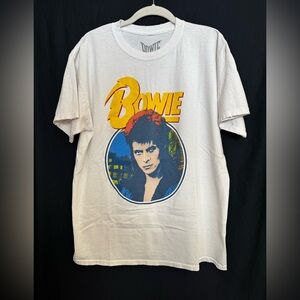 2/$18 CLEARANCE
EUC David Bowie Distressed T-Shirt - L/XL